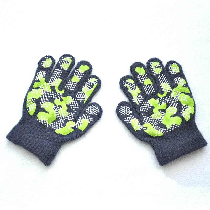 Guantes antideslizantes de camuflaje para niños y niñas, manoplas cálidas de punto para estudiantes, ciclismo al aire libre, esquí, invierno, 3-6