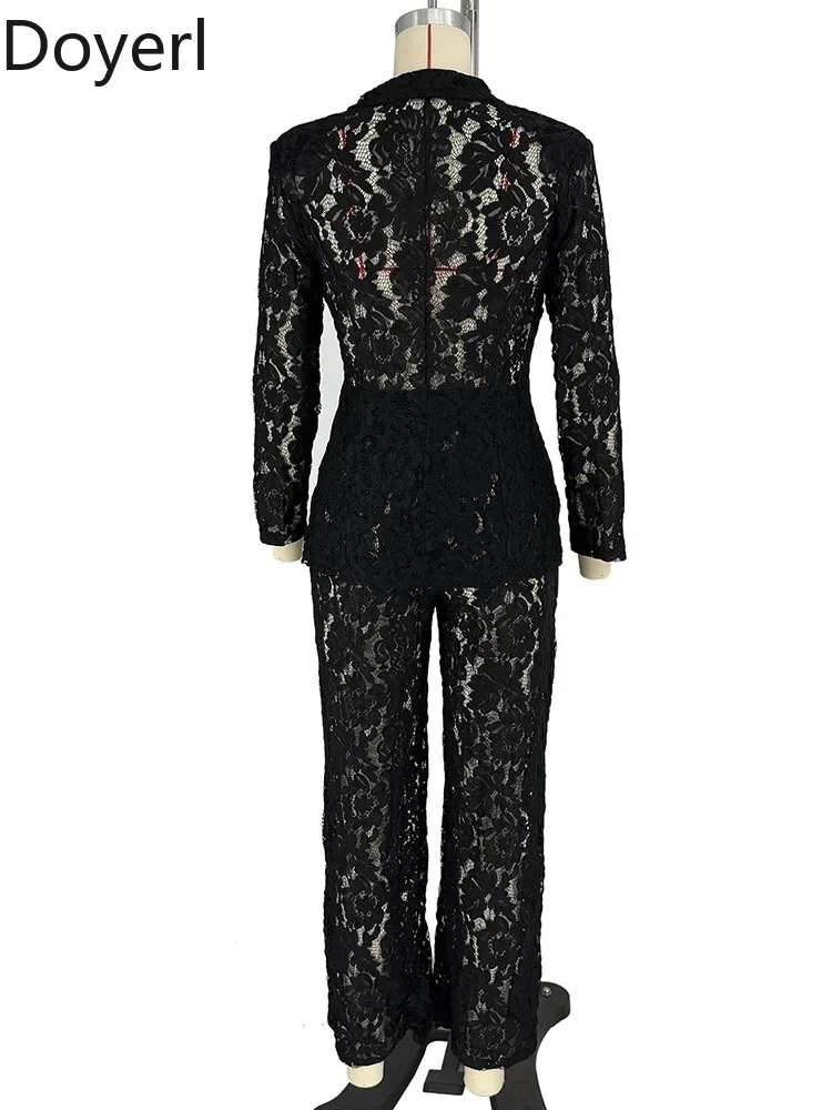 طقم ملابس حفلات النادي من Doyerl مكون من قطعتين شفافة بياقة مدببة وقميص علوي وسراويل مستقيمة متطابقة