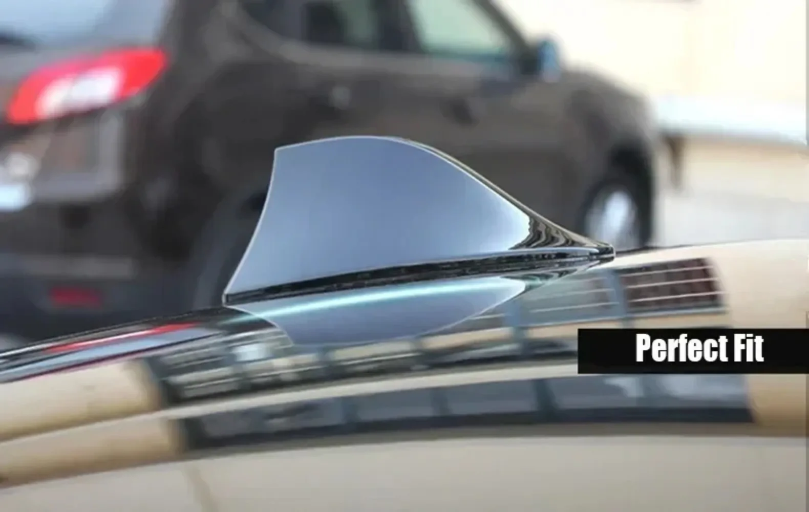 Car Roof Shark Fin Decorative Aerial Antenna Cover Sticker Roof Universal Car Radio FM Signal Design for All Auto Decorative