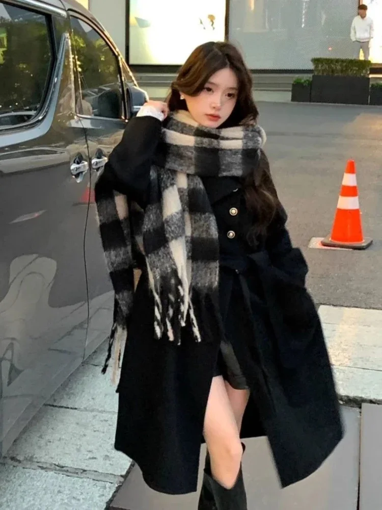 

Korean Inspired Women's Trench Coat High End Elegant Look Loose Fit Slim Silhouette Warm Wool Blend Autumn Winter Fashion