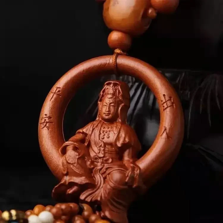 Ciondolo in legno di pesca auto Guanyin benedizione sicurezza ornamenti appesi Cyber celebrante ornamenti Buddha intaglio del legno per uomini e donne