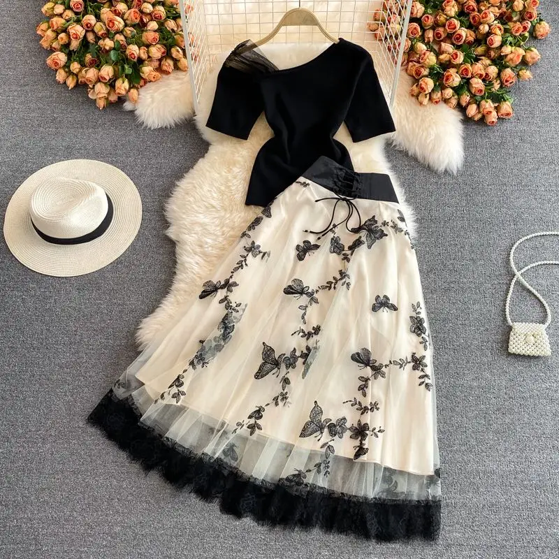 

Summer Two Piece Sets Women Diagonal Neck Short Sleeve Shirt Vintage Butterfly Embroidered High Waist Mesh Skirt Suits C41