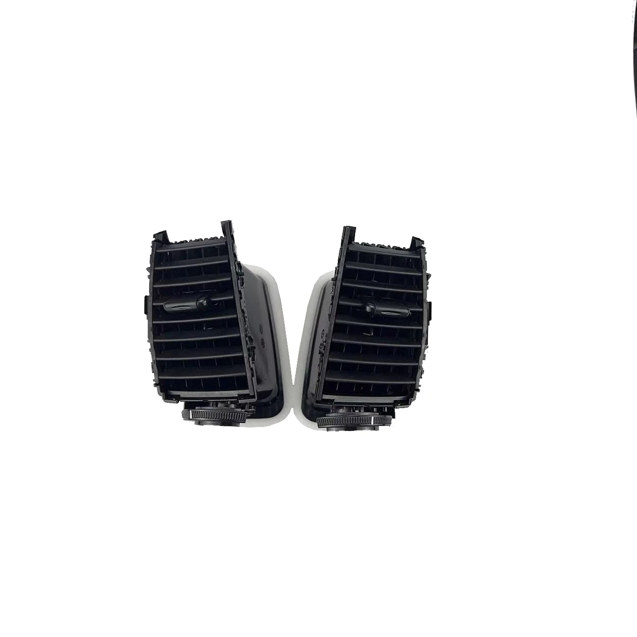 

RHD Suitable for the air conditioning outlets with panels on the Toyota Land Cruiser 100 LC100 FJ100 1998-2007 model