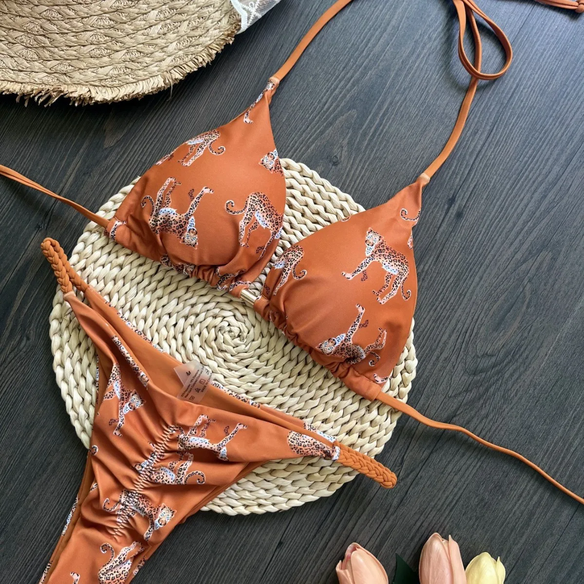 2025 ใหม่พิมพ์ชุดบิกินี่เอวต่ําผูกเชือกแฟชั่นชุดว่ายน้ําแยก