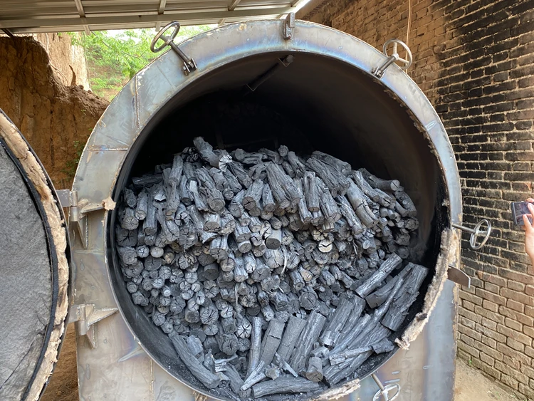 Lage prijs carbonisatieoven houtskool making machine