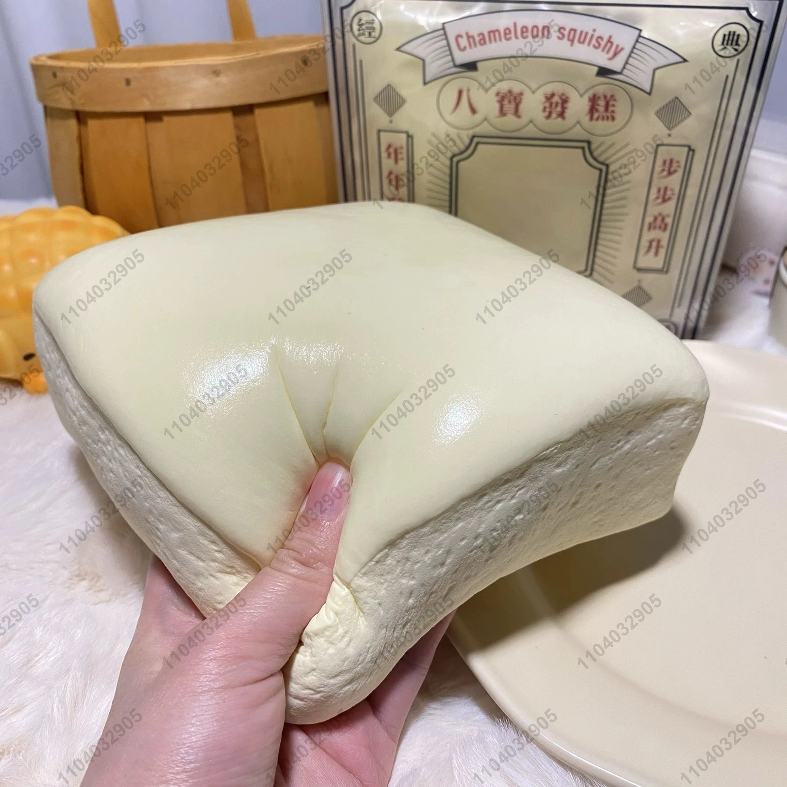 超厚手の四角いミルク餅スクイーズ玩具、ゆっくりと上昇するしっとり