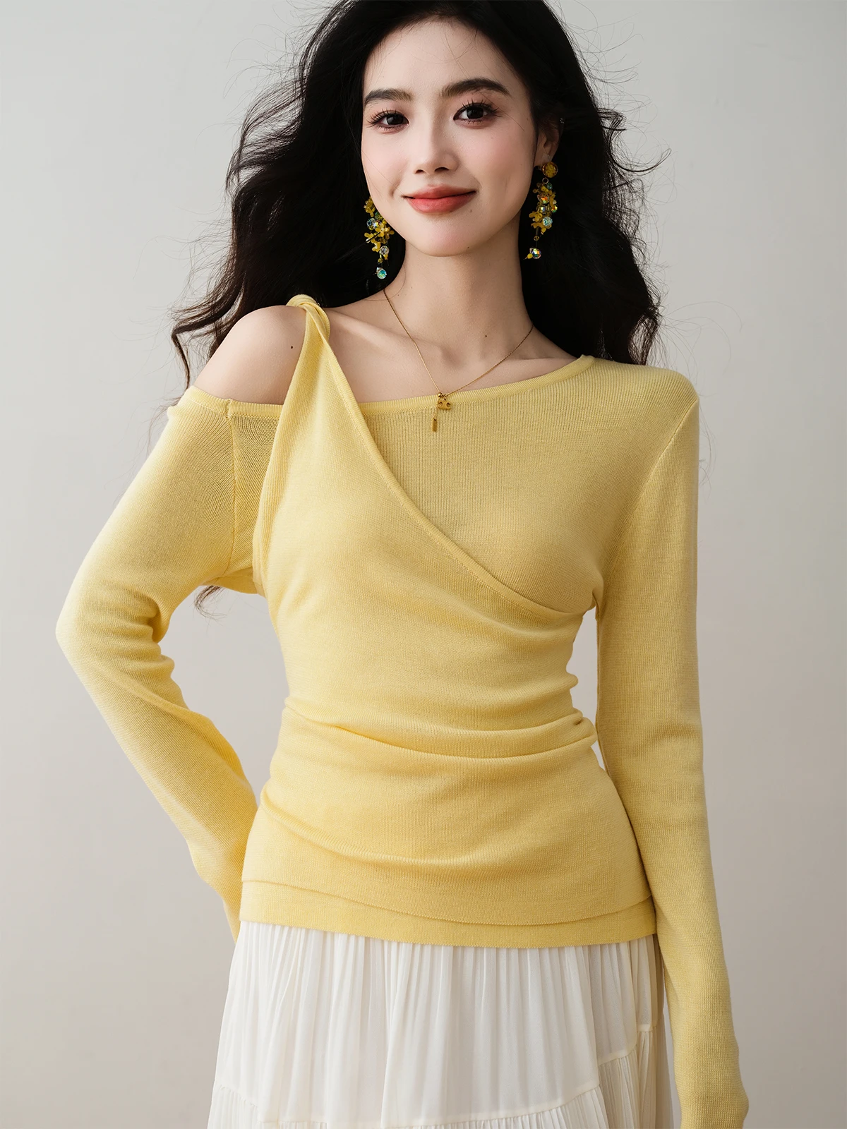 

Ronron Asymmetrical oulder Bared Knitwear Slim Fit French Sle Long Sve Silk Women's Top Faion Spring 2026 Design