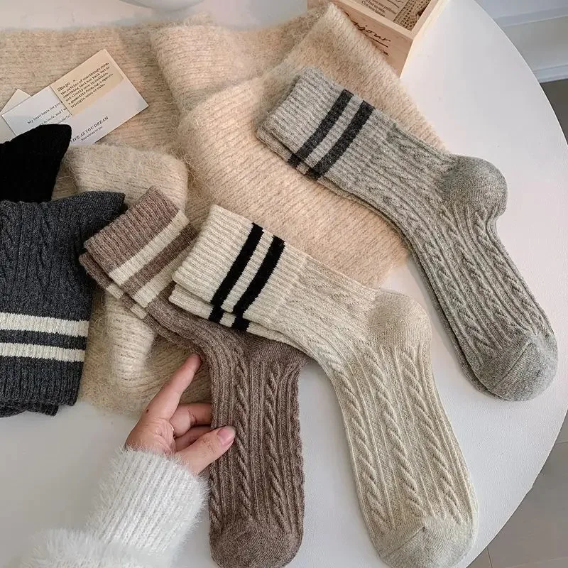 

5Pair Women's Autumn Winter Striped Mid Tube Socks Warmth Comfort Fashion College Style Three-dimensional texture Casual Sock