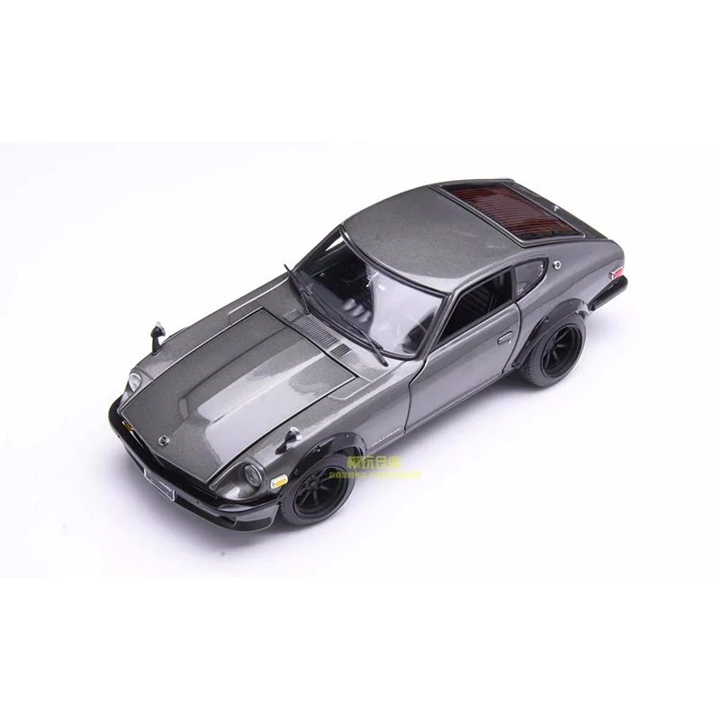 

1:18 Scale Datsun 240Z 1971 Sports Car Simulation Alloy Car Model Static Display Collectible Toy Gift Souvenir Decoration