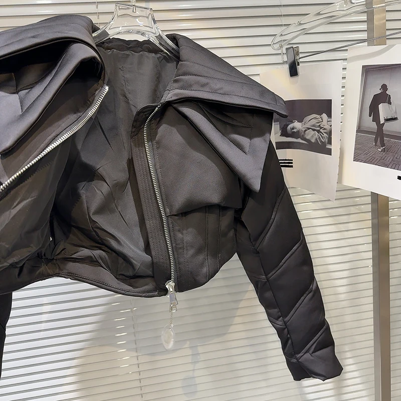 سترة شتوية جديدة مخصصة لشتاء 2025 ذات طبقات مزدوجة وياقة شال وخصر مزركش فتاة حارة قصيرة نمط موضة أسفل سترة #5