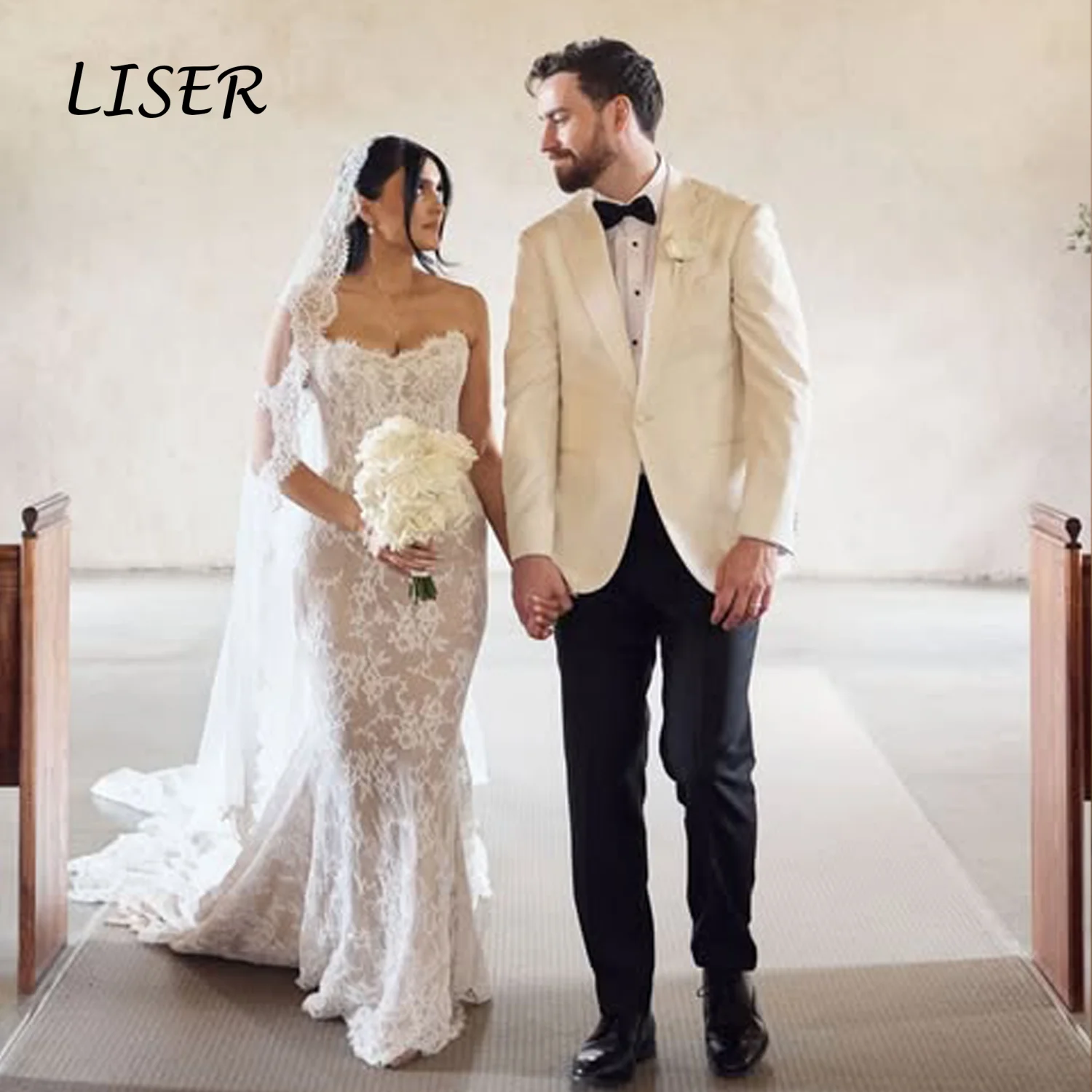 LISER Customized Ivory Sweetheart Long Floral Lace Mermaid Wedding Dress Sheer Fitted Skirt Sweep Train Vintage Church Bridal