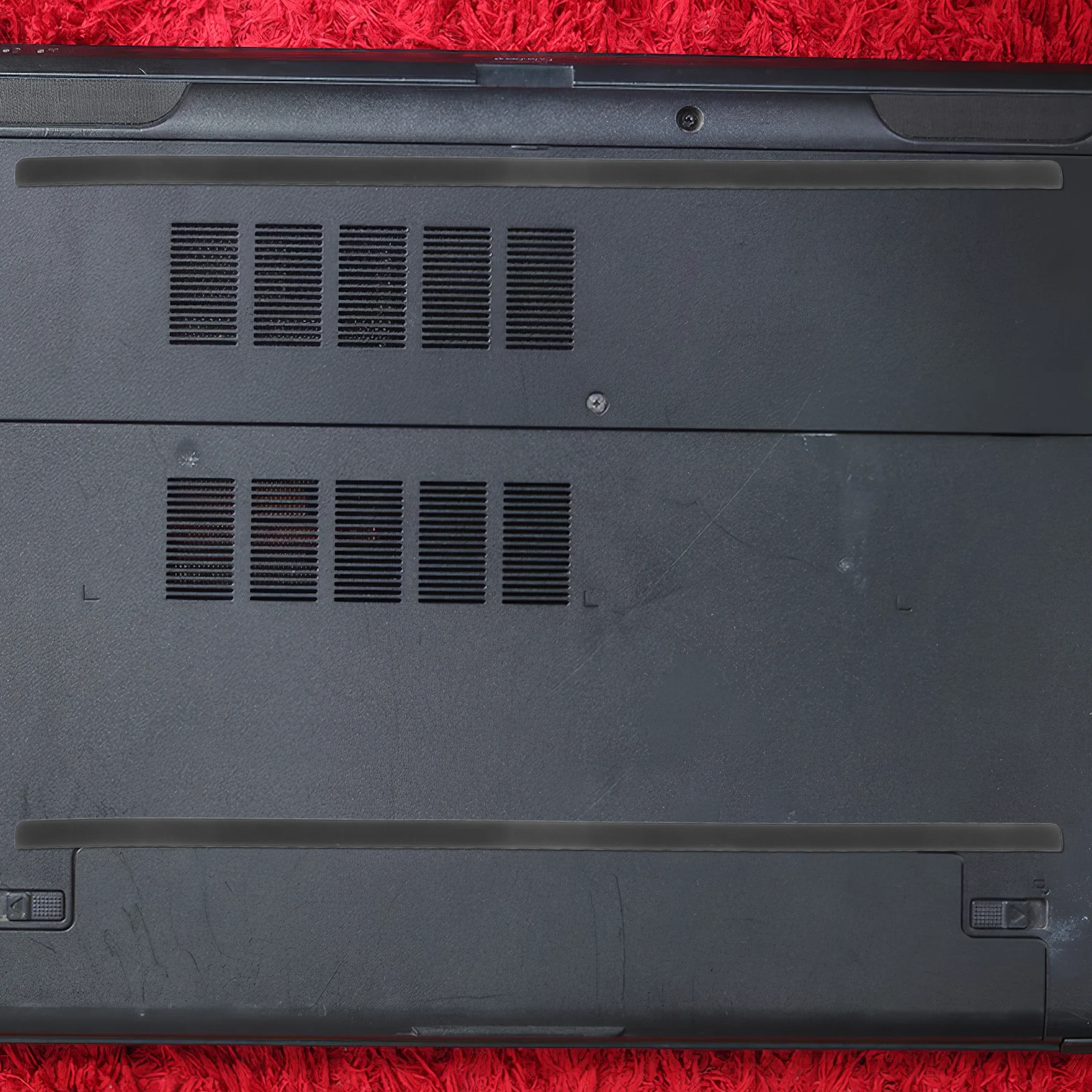 

2 шт. резиновые полоски для ноутбука, нижняя часть корпуса, нескользящая накладка на бампер, прочный, простая установка, универсальное использование, сменные резиновые ножки для ноутбука