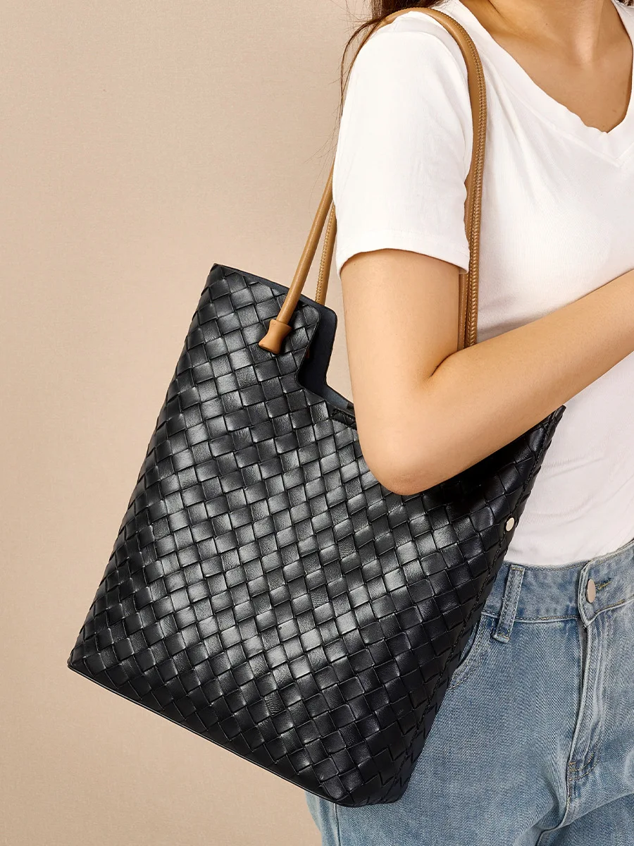 Leather Tote Bag Large Capacity Women Handbags Ladies Shopping Handbag Designer Handle Bags tote bag Postman bag Women's