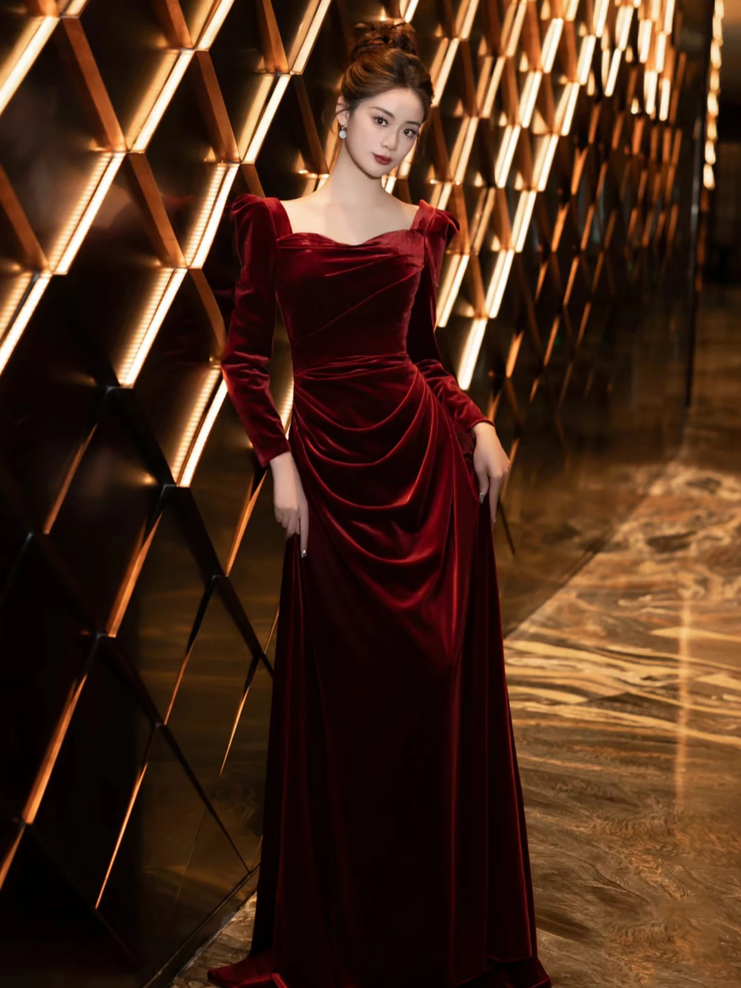 

Вечернее платье Ele Velvet с длинными рукавами-фонариками для помолвки, выступлений и церемоний, цвет красное вино