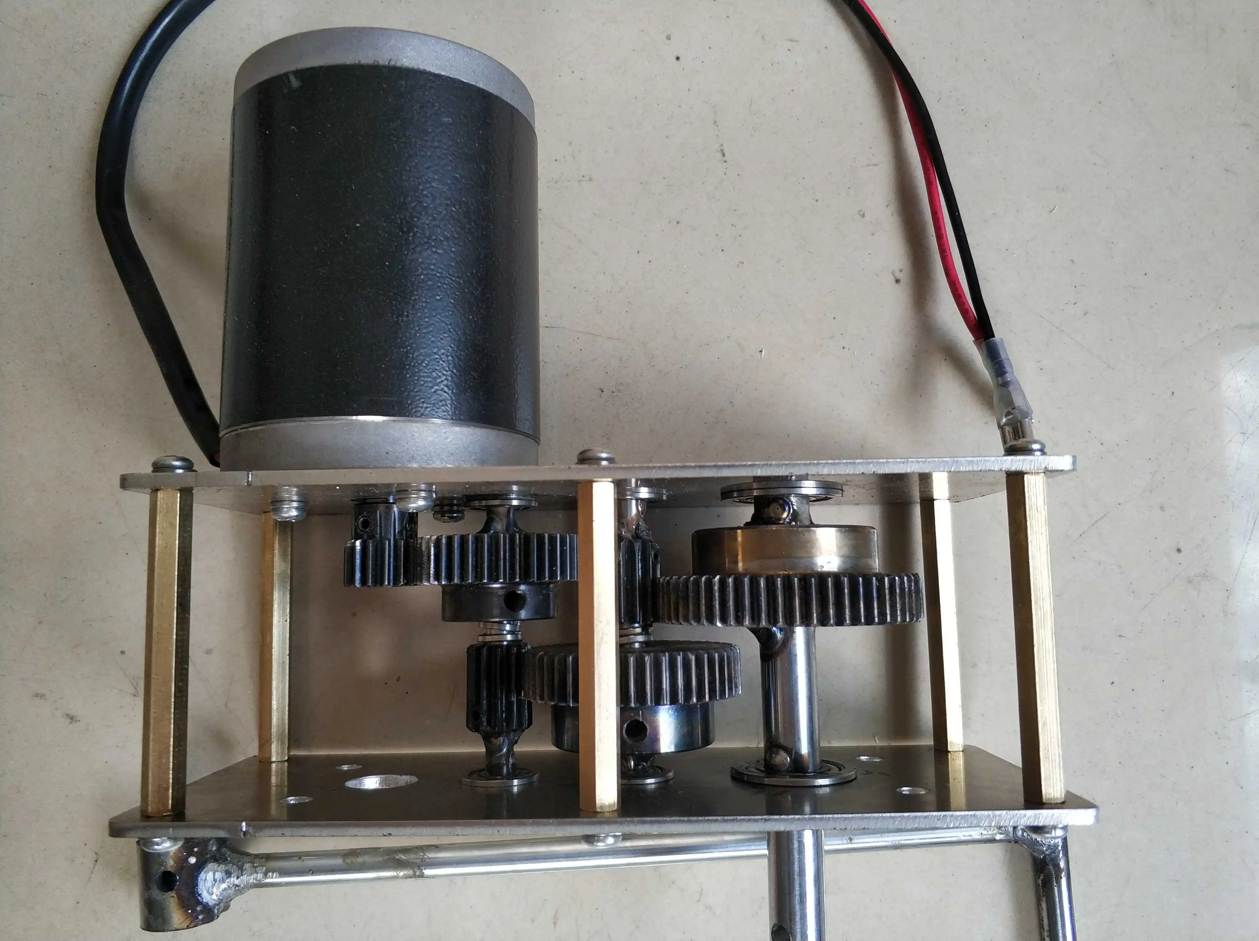 

120W Hand Crank Generator Permanent Magnet DC - Speed Increasing Gearbox for 12V/24V/40V Battery Charging,DIY Power Supply Kit