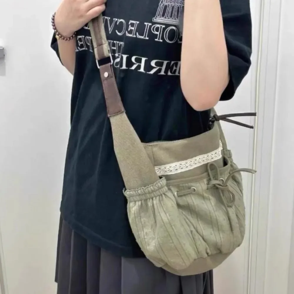 2025 NEW Sweet Cool Bow Canvas Shoulder bags Women Vintage Drawstring Chic Casual Crossbody Bag Ladies Retro Messenger bag bolso