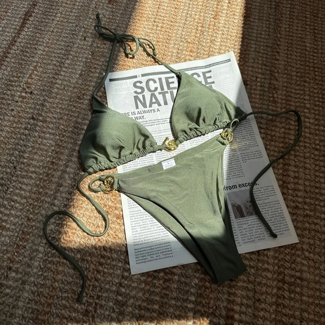 Neuer, verführerischer Bikini mit Metallringen und Neckholder-Ausschnitt, zweiteiliges Damen-Bikini-Set, Damen-Badebekleidung, gepolsterter Badeanzug, Badebekleidung, Modell V6430L. – Detail 18