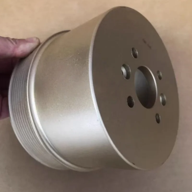 

1 шт. для двигателя Isuzu 4HK1: малый шкив водяного насоса для увеличения вращения, в коробке. Быстрая доставка.