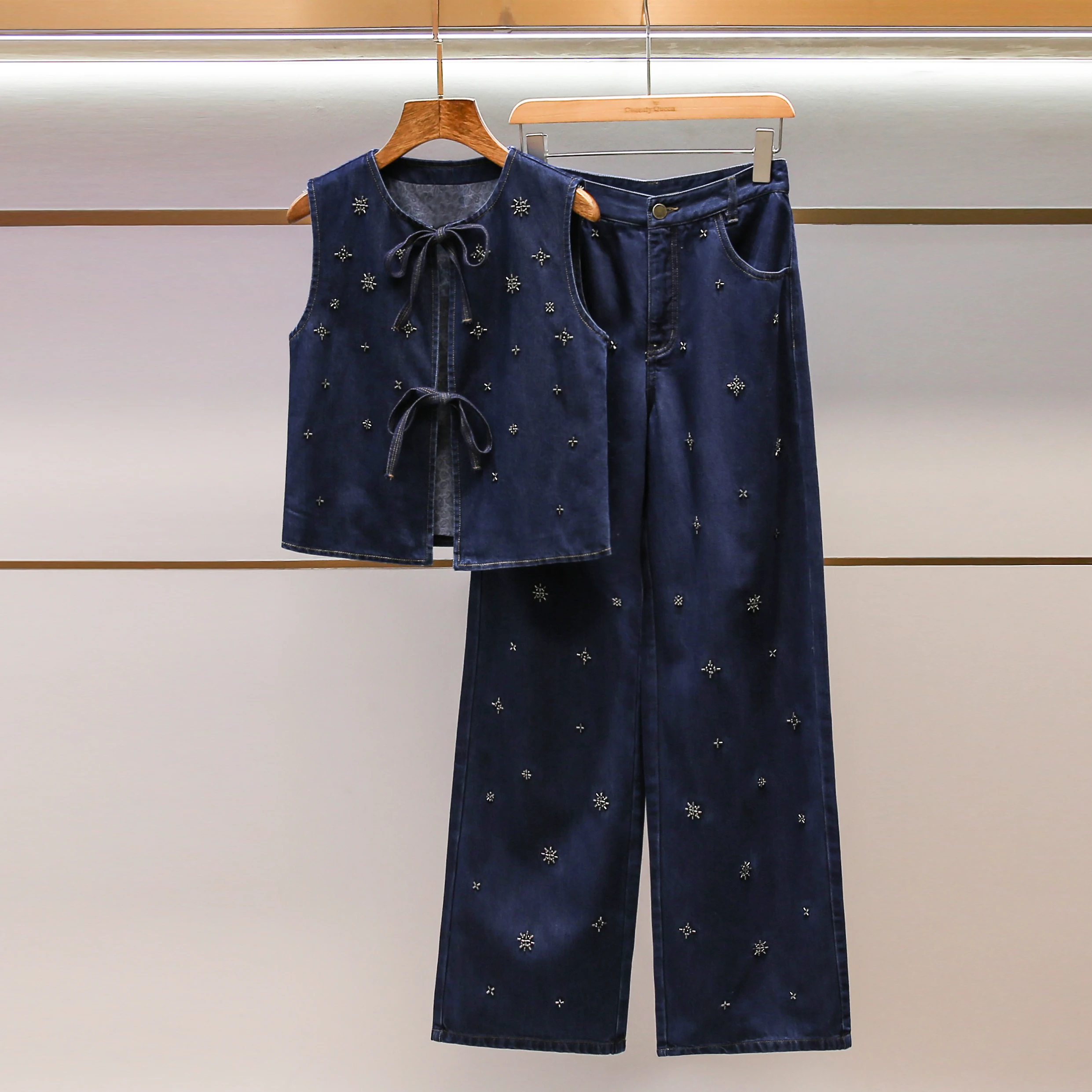 

High-End Women's Denim Vest And Casual Pants Set with Bead Tie Design South Oil Faion Autumn Collection Straight Cut Sle