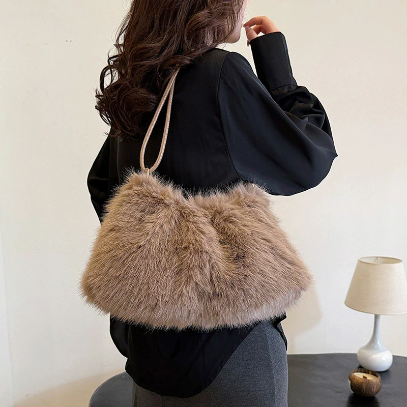 

Fashion Luxury Faux Rabbit Fur Plush Shoulder Bag High-End Women's Tote Handbag for Stylish Gift Sending