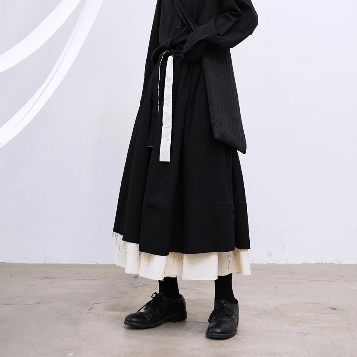 Sunyvonne Dark Dual Layer Splicing Color Belted Hem Skirt High Waist A-Line Simple Commute Style Cotton Winter Collection