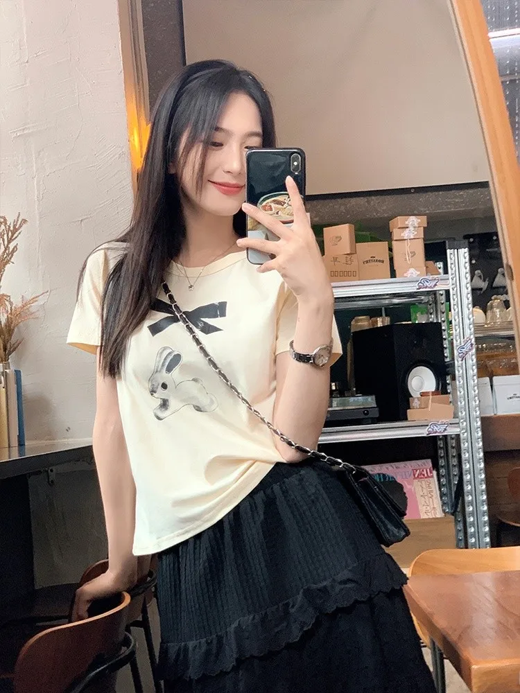 

Женская свободная футболка с принтом кролика в корейском стиле, летняя новинка, модная, с бантом, хлопковая, с круглым вырезом
