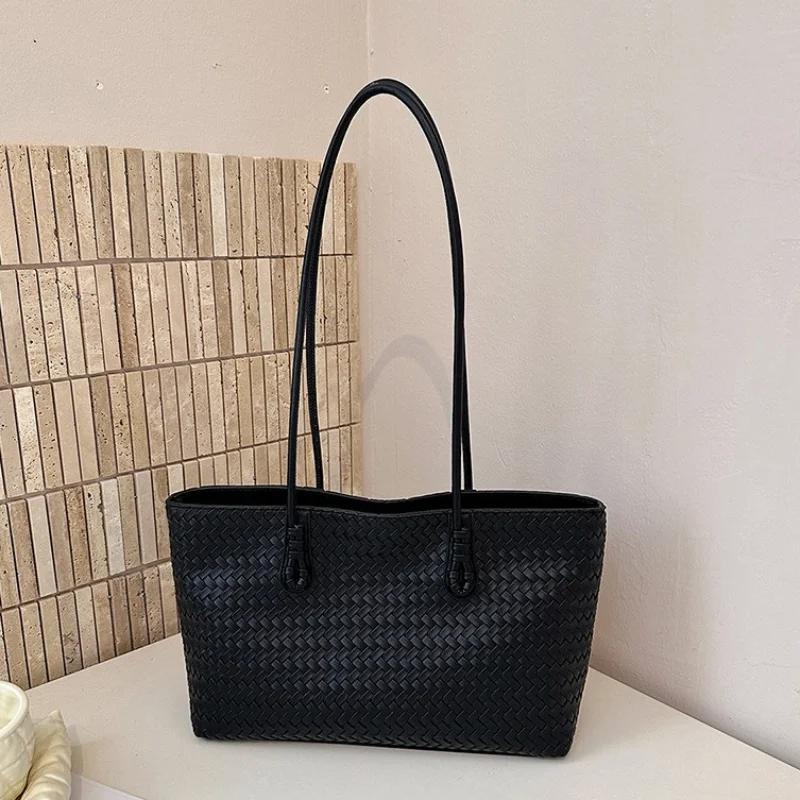 

Korean Woven Tote Bag For Women 2026 Summer Large Capacity Casual Shoulder Bag Fashion Minimalist Commuter Handbag