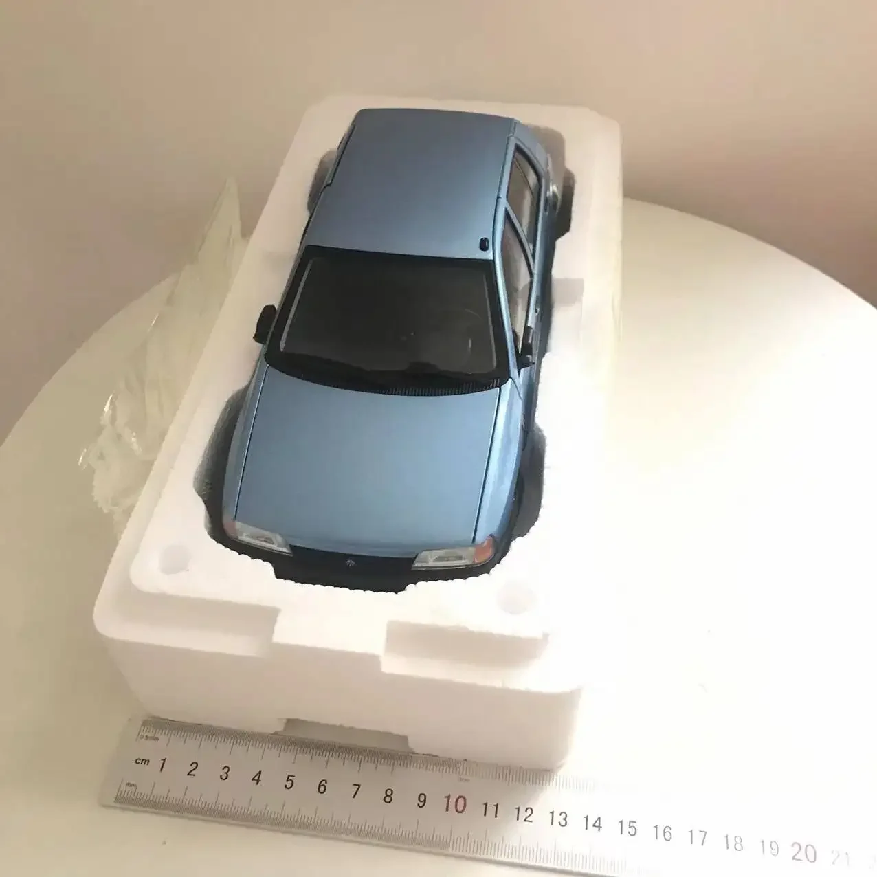 1:18 Scale Xiali Car Model Tianjin FAW TJ7100 Simulation Alloy Car Model Collection Souvenir