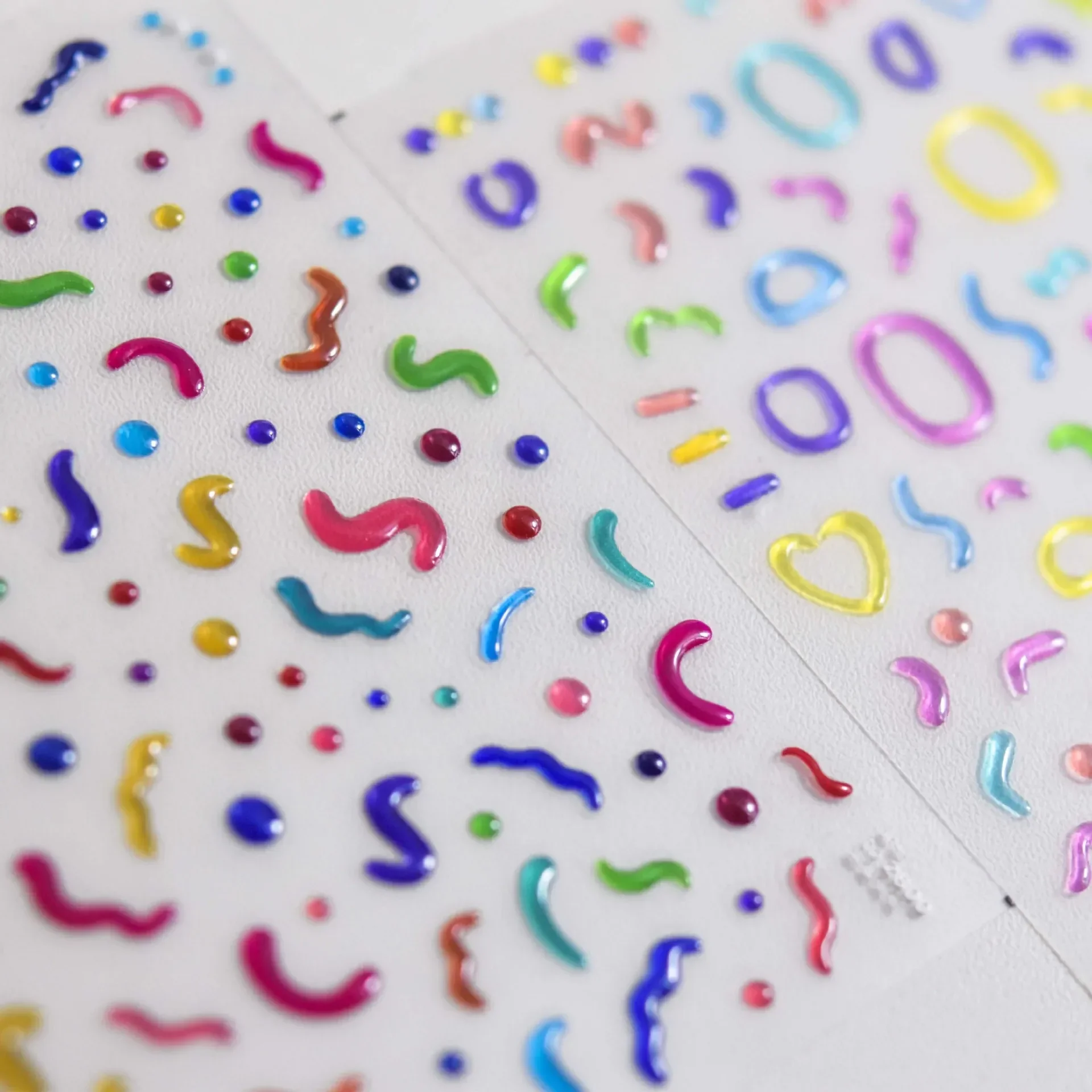 Autocollant d'ongle mignon boule de charbon coloré Kawii bricolage japonais 5D autocollant d'art d'ongle soulagement auto-adhésif ongles décoration manucure décalcomanie