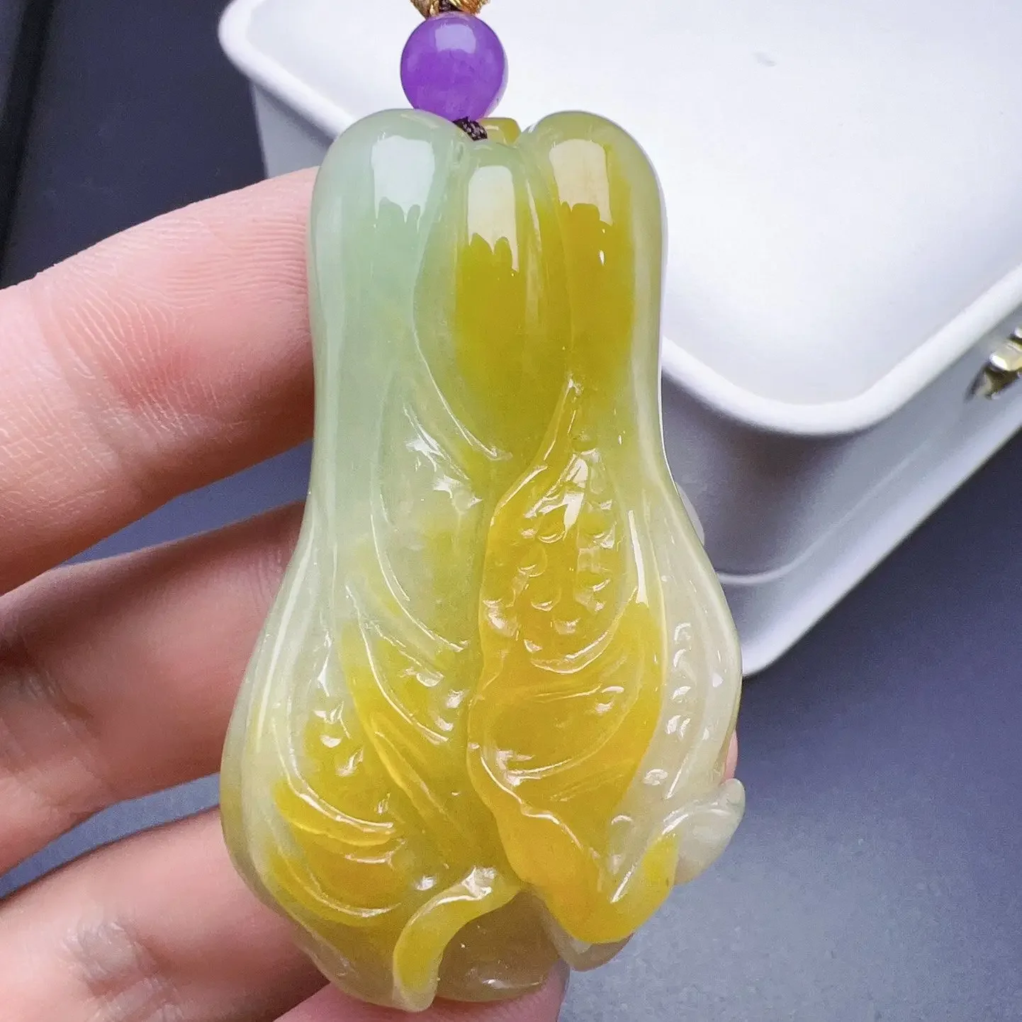 

Myanmar natural jadeite glutinous seed white background floating yellow jade men's and women's Baicai jade pendant pendant