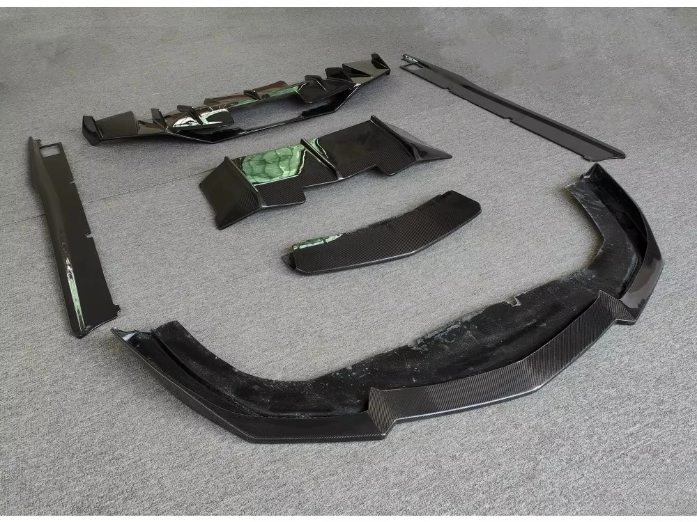 Customized Lightweight Small Surround Car Kit for Aventador LP700 Upgraded DMC Style Carbon Fiber Body Kit Car Tools