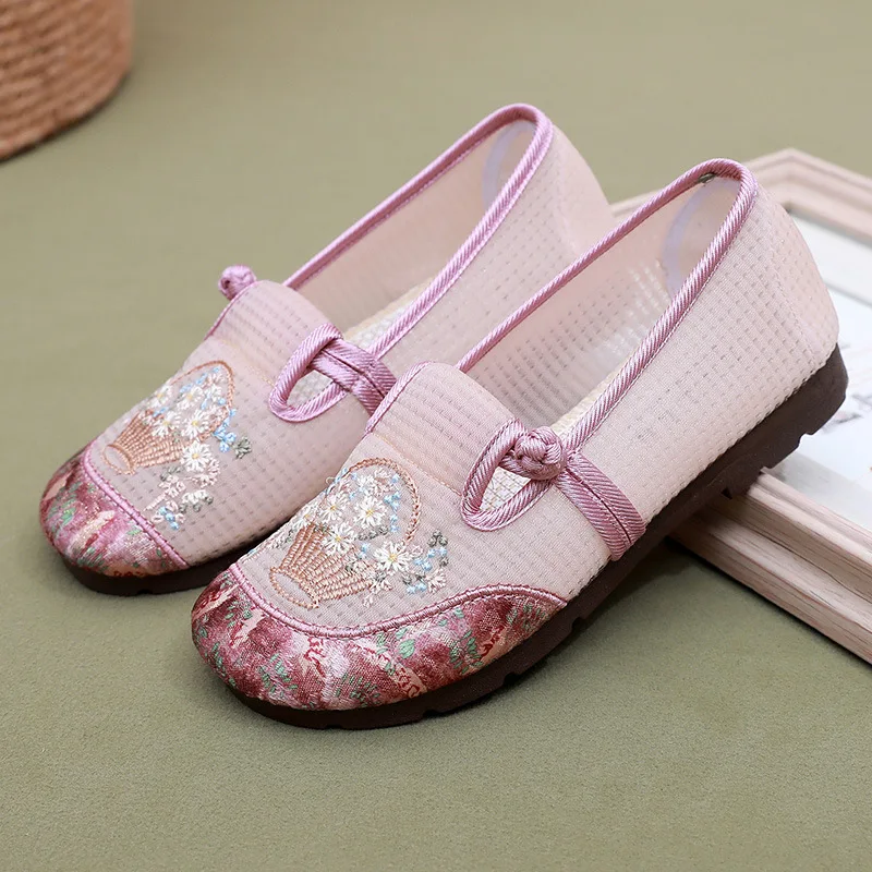Women's Breathable Embroidered Cloth Shoes Summer Openwork Traditional Flats Comfortable Slip-On Casual for Daily Walking