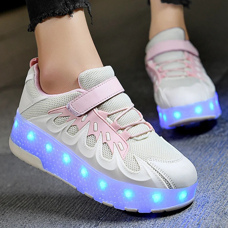 Sepatu anak-anak lampu LED, sepatu kasual anak-anak lampu LED anak laki-laki dan perempuan empat roda sepatu Roller Skating bercahaya sneaker mode anak-anak