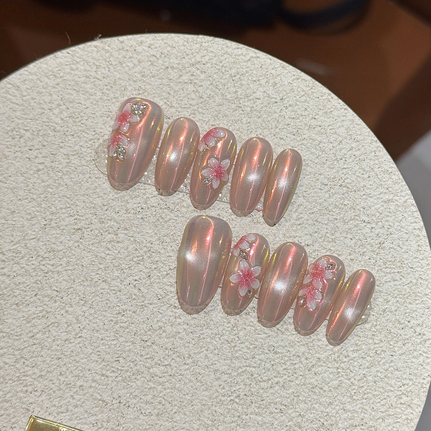 

10Pcs Handmade Pink Spring 3D Floral Fake Nails Mirror Powder Cat Eye Shiny Press on Nails Rhinestones Oval Stick on False Nails