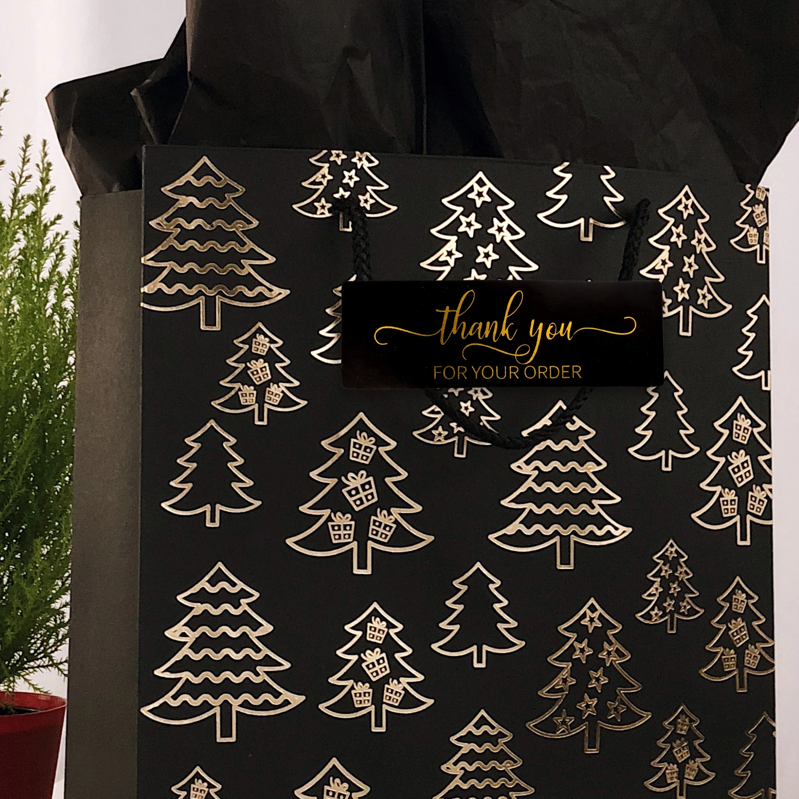 

Sealing Gift Labels Self adhesive Tags for Baking Cake Packaging Bags Household Roll Sticker Decorative Seal Stationery