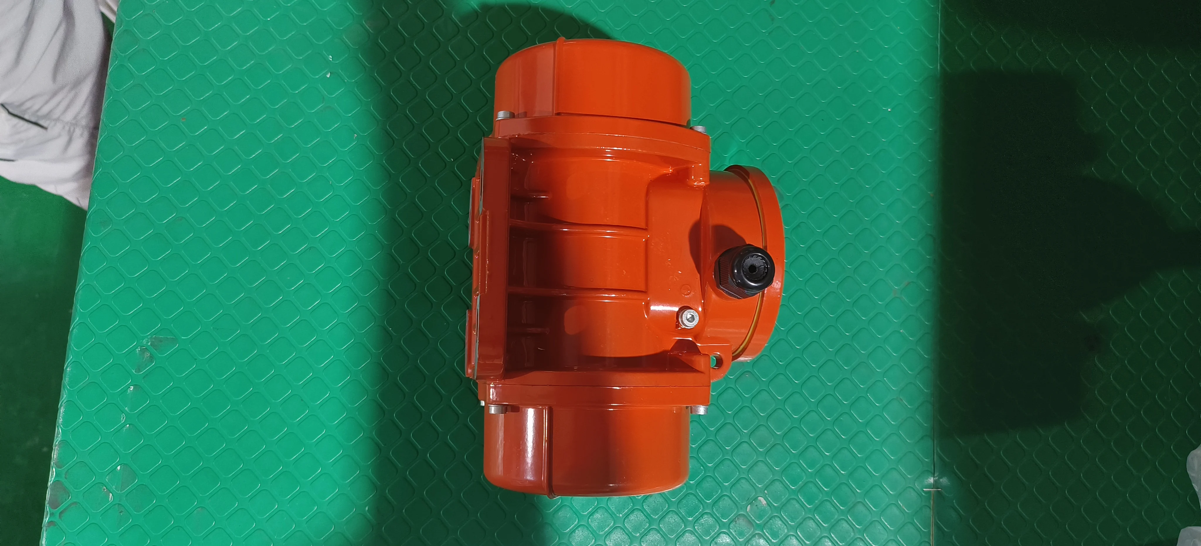 Vibrating Motor Sales MV Series Three Phase Asynchronous Vibrating Motor Underwater Small Vibrating Motor