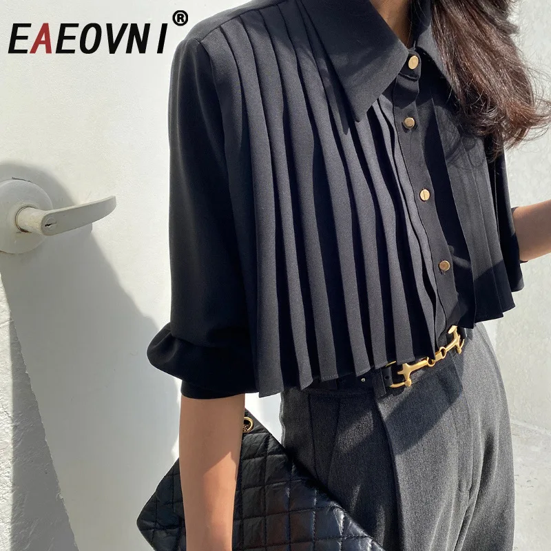 

EAEOVNI Fashion Design Folds Short Women Solid Color Lapel Button Loose Short Tops Casual 2025 Female New Clothing