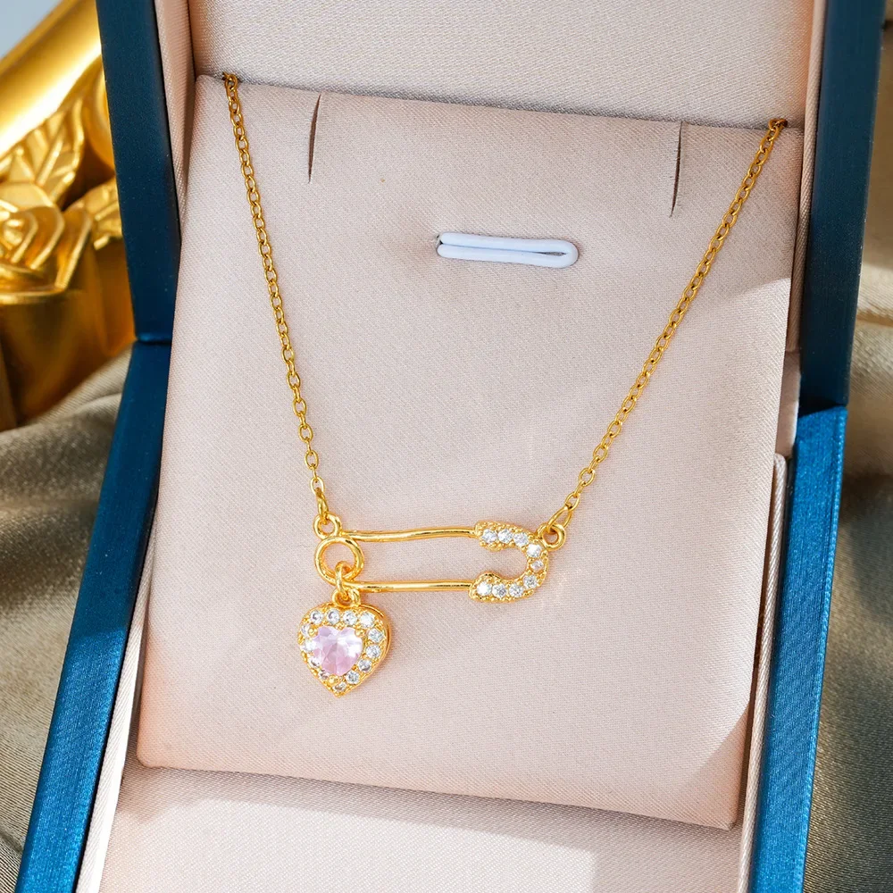 

Pin heart-shaped necklace for women, light luxury, niche, simple, fashionable and versatile, women's collarbone chain