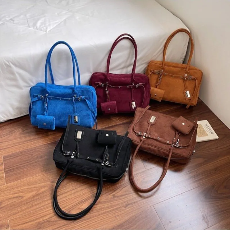 

Luxury Designer Vintage Leather Diaper Bag For Women Elegant Large Capacity Tote Bag Classic Minimalist Stylish Commuter