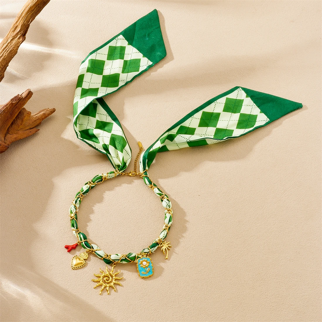 DIEYURO 316L الفولاذ المقاوم للصدأ الذهبي الشمس القلب زهرة اللؤلؤ المرجان قلادة قلادة المرأة الأخضر نمط الشريط سلسلة عنق مجوهرات