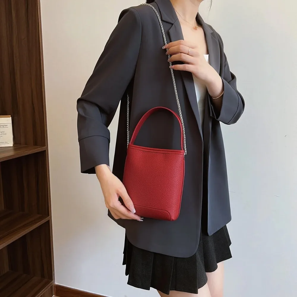 Lightweight & Stylish Square Bag Crossbody Bag for Girls for Daily Use Chic Mini Shoulder Bag Purses and Handbags
