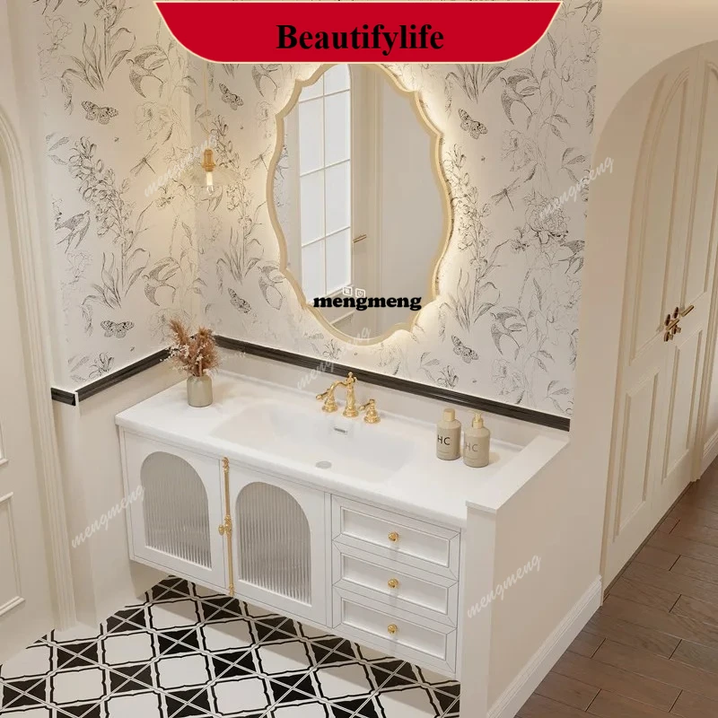 

D132 Французский кремовый ветер Шкаф для ванной комнаты Встроенная раковина Керамическая раковина Комбинированный туалет Стол для мытья рук Американский стол из массива дерева