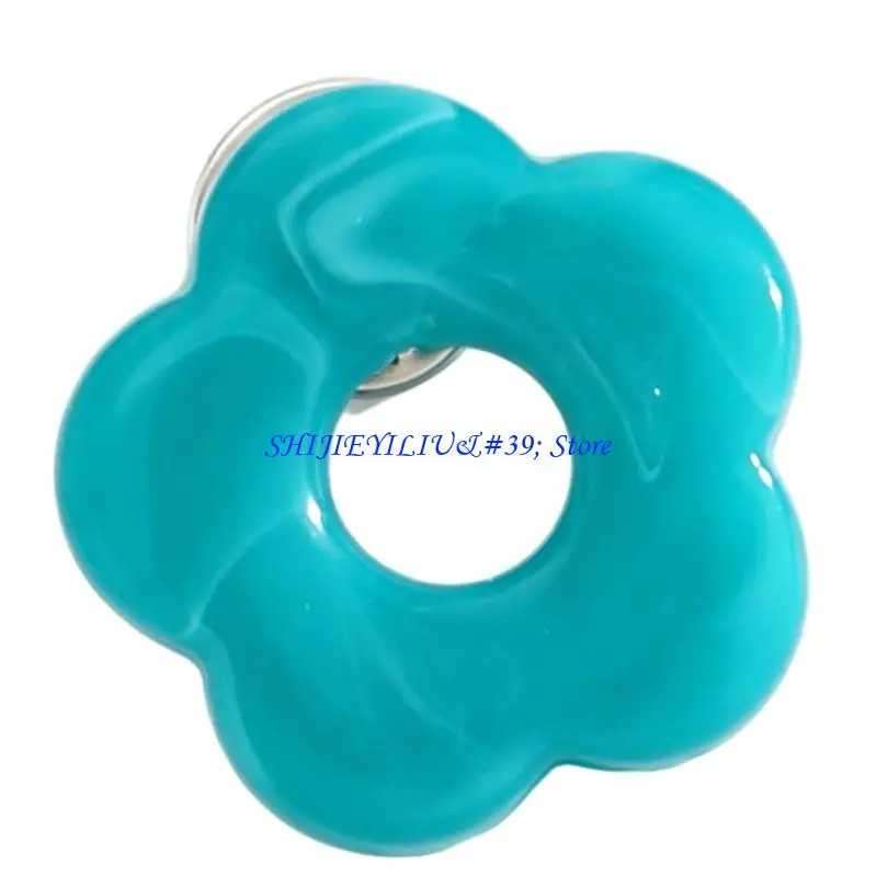 E21F Acrylic Look Floral Pin for Lapels, Scarves and Everyday Bag Detail
