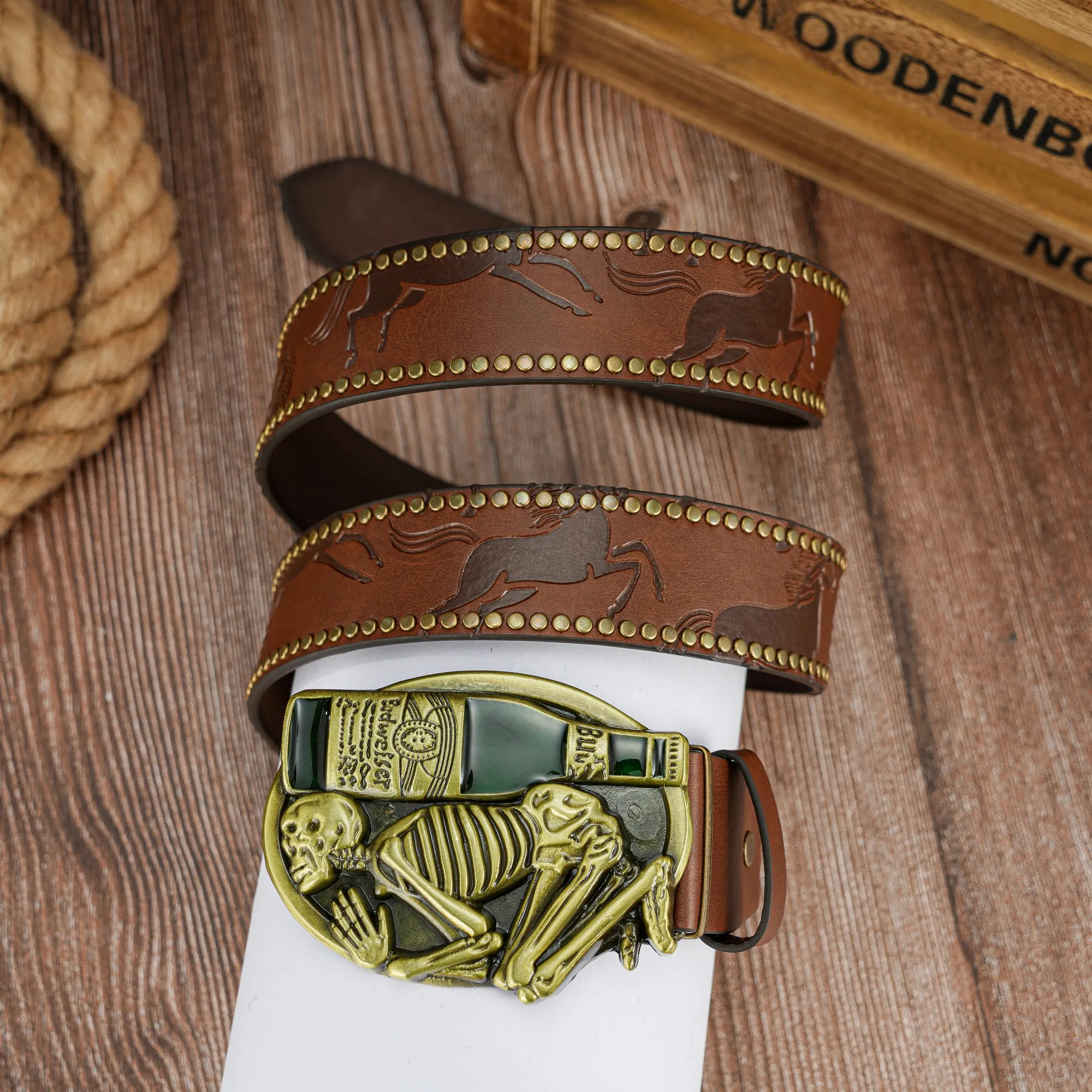 Wine bottle Skull buckle personality vintage steed PU embossed rivet belt