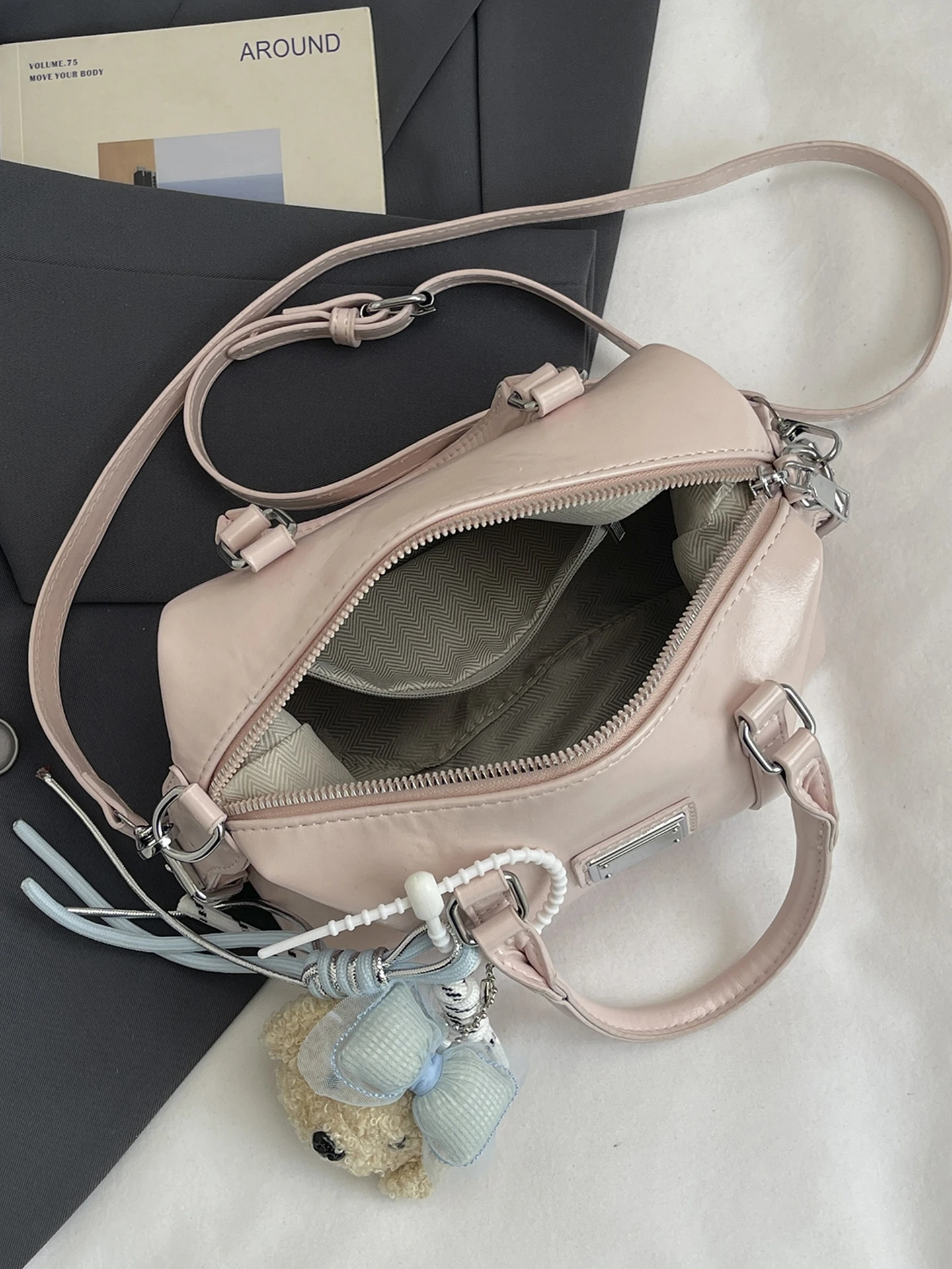 fashionable-simple-crossbody-bag-with-zipper-hidden-pocket-boston-bag-2026-new-style-handbag-elegant-women's-small-bag