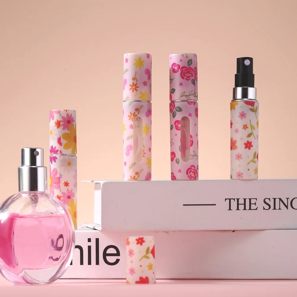 Portable 5ML Mini Perfume Bottle Empty Floral Spray Rotating Bottle Leak-proof Refillable Perfume Atomizer Bottle for Women