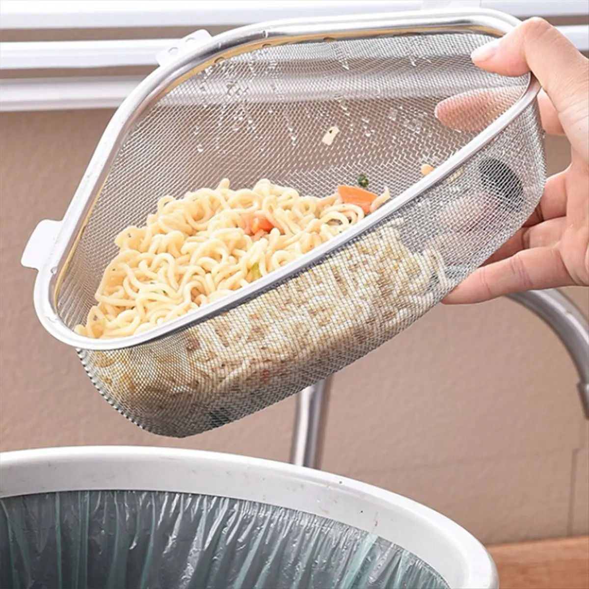 REST Triangle Sink Drain Basket Kitchen Triangle Filter Basket Fruit and Vegetable Storage Drain Rack Basket B