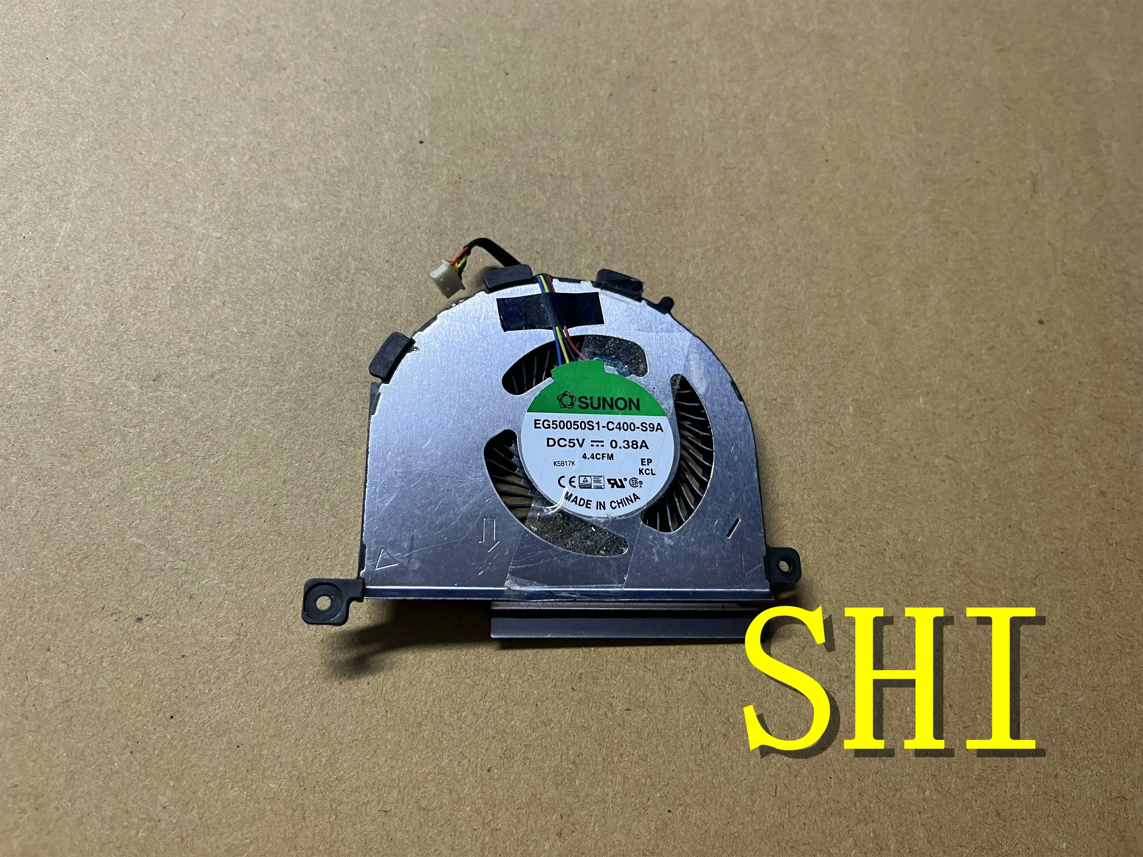 

06YYDG б/у оригинальный вентилятор охлаждения процессора ноутбука для DELL Latitude E5450 DC28000EFSL Бесплатная доставка