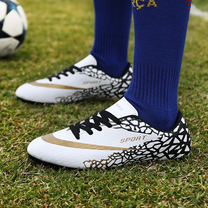 Chaussures de football à lacets pour hommes et femmes, baskets orange pour enfants, chaussures de football bon marché, extérieur, FG, TF, taille 31-44