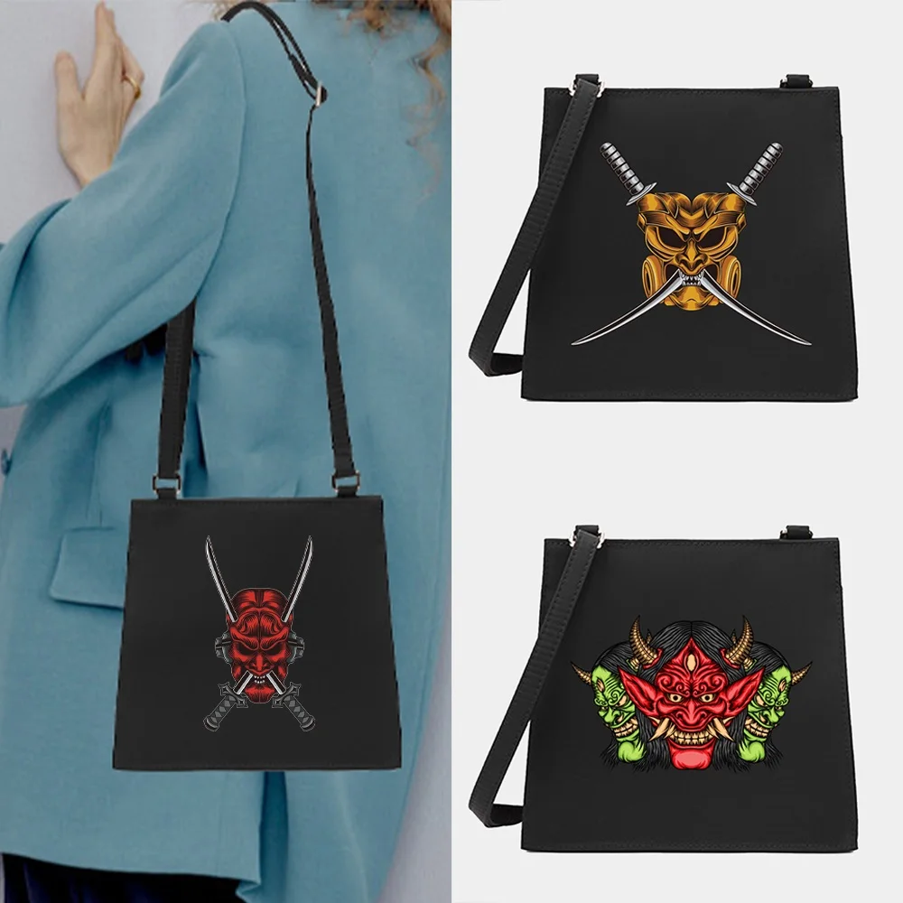 

Квадратная упаковка, высококачественная серия с рисунком монстра, легкая дорожная портативная женская сумка для хранения большой емкости